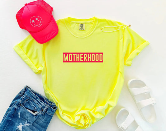 MOTHERHOOD • Comfort Colors Tee River Babe Threads