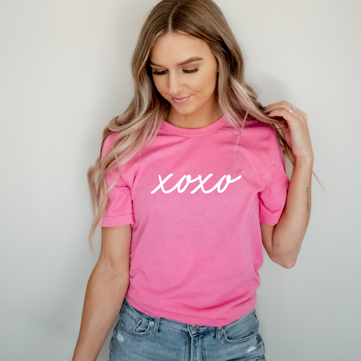xoxo • Pink Tee