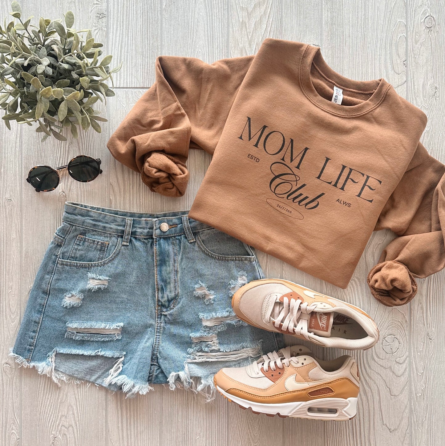 Mom Life Club • Caramel Pullover
