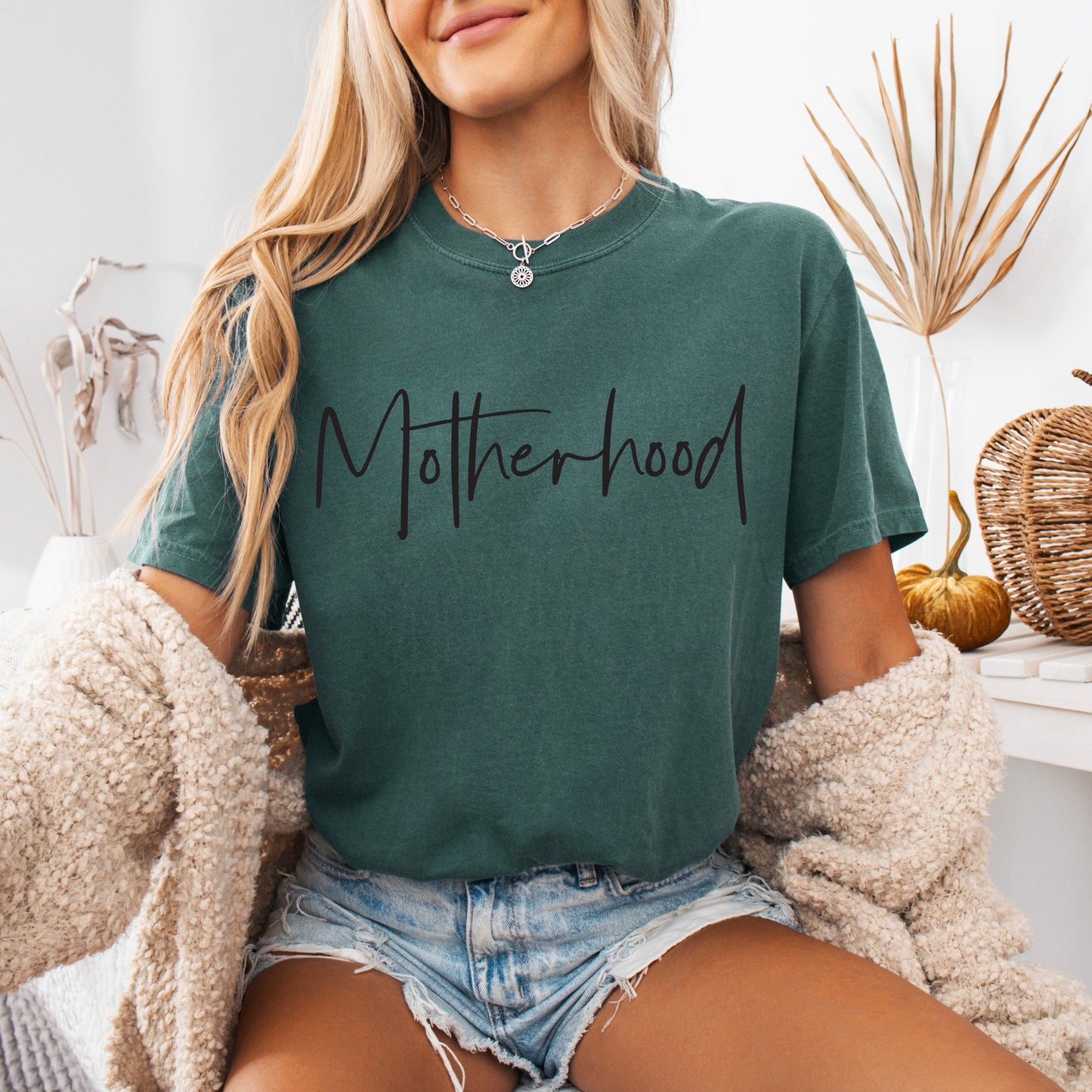 Motherhood Script • Comfort Tee