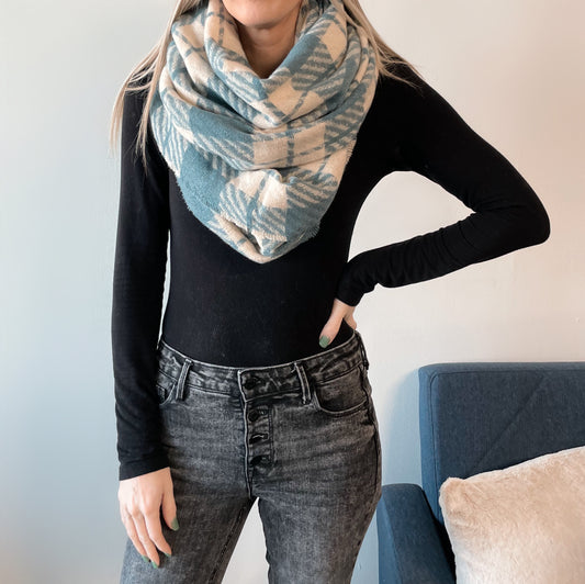 Carly Infinity Scarf • Teal